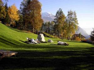 Xtrallusion photo library of independent, self-guided walking and sightseeing holidays in Italy. Pictures, images, photos and photographs taken along the way of this 1-day walking itinerary, to give you a visual impression of the day's walk.